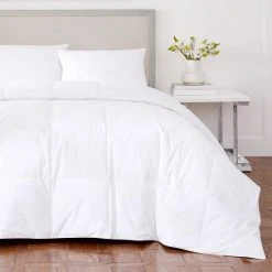 Brand new 🌟 Five Queens Court Elite White Goose Down Comforter 🎉