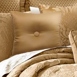 New 🛒 Five Queens Court Colonial Gold Button Tufted 16-inch Decorative Pillow ✨