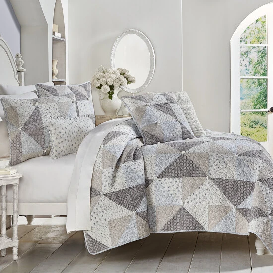 Fashionable Wholesale 🧨 Five Queens Court Phoebe Patchwork Quilt 👍