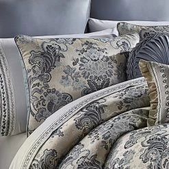 Brand new ✨ Five Queens Court Geraldine Luxury Comforter Set 🥰 -Five Queens Court Shop unnamed file 167