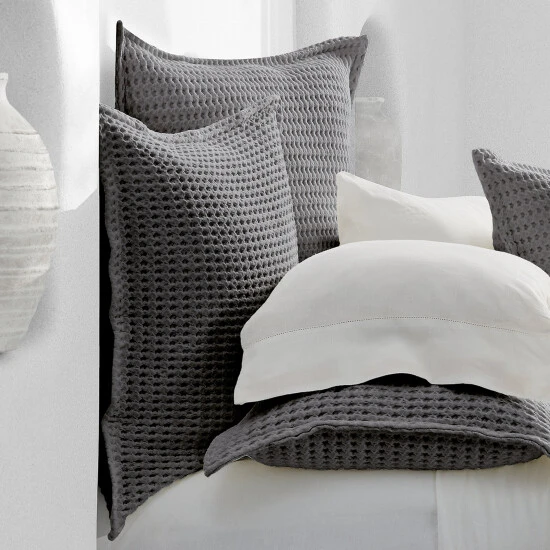 New π₯ Five Queens Court Pine Beach Euro Sham Indigo Blue β 3 New π₯ Five Queens Court Pine Beach Euro Sham Indigo Blue β - Image 3