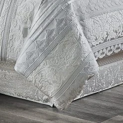 Brand new 🥰 Five Queens Court Rivas Comforter Set ✔️ -Five Queens Court Shop unnamed file 308