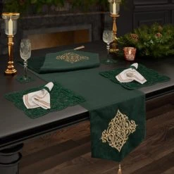 Flash Sale 💯 Five Queens Court Nicholas 🎅 Christmas Table Runner Crimson 🛒 -Five Queens Court Shop unnamed file 486