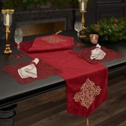 Flash Sale 💯 Five Queens Court Nicholas 🎅 Christmas Table Runner Crimson 🛒 -Five Queens Court Shop unnamed file 489